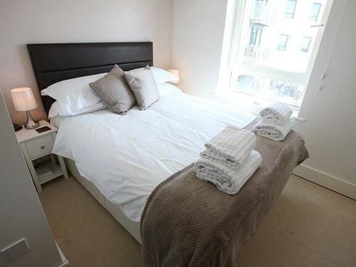 Hotel Quay Holidays - Dolphin Quays