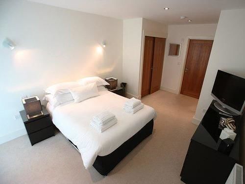 Hotel Quay Holidays - Dolphin Quays