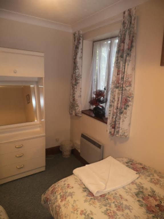 Quayside Close Holiday *